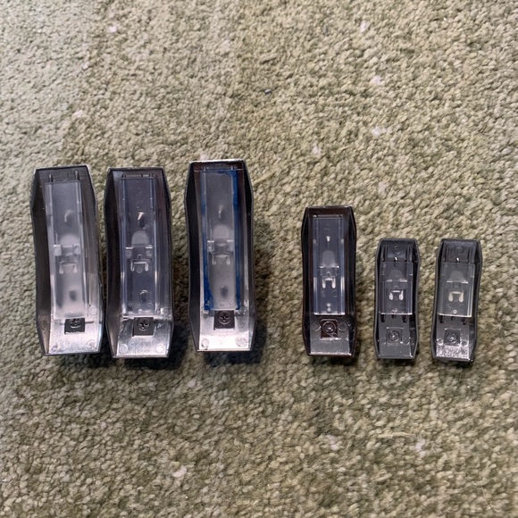 Modern Command Hooks, Brushed Nickel (lot of 6) - Picture 2 of 2